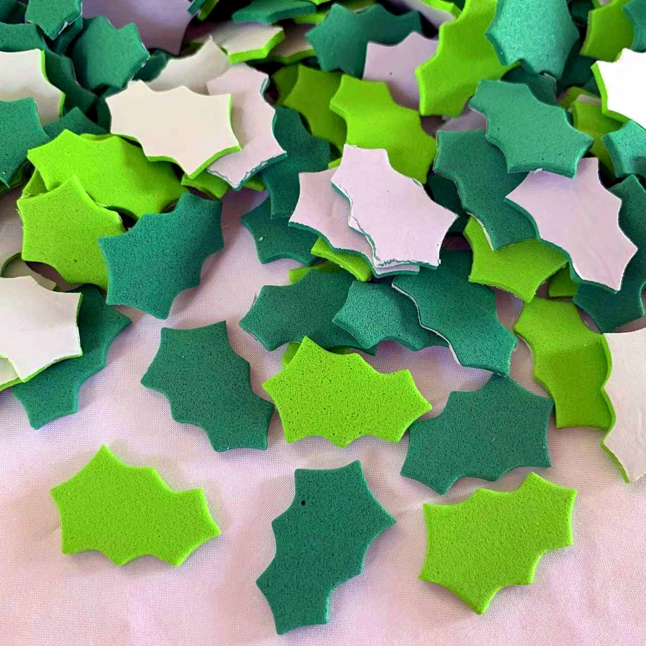 100PCS Christmas wreath leaes  – Art And Craft Autumn recenzja i cena