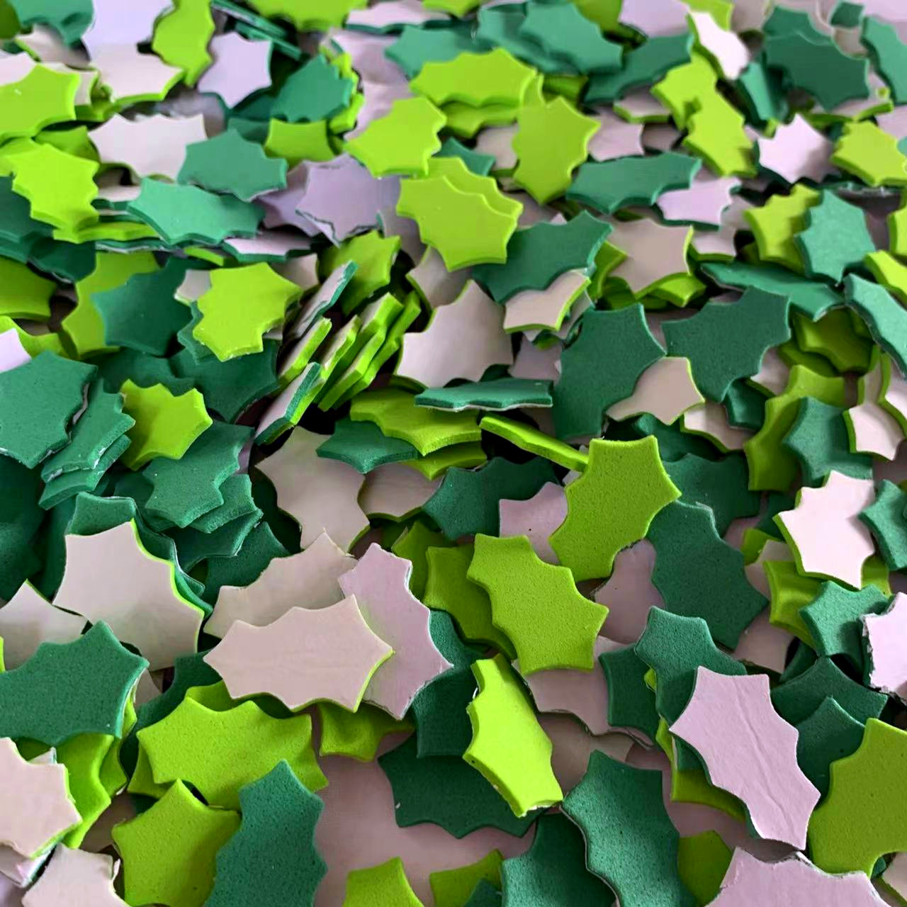 100PCS Christmas wreath leaes  – Art And Craft Autumn recenzja i cena